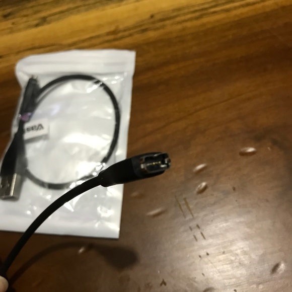 🎉NWT! FitBit Charge HR Charger! - Picture 2 of 2